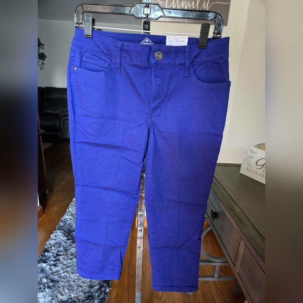 St.John's Bay Mid-Rise Capri Sz 6P